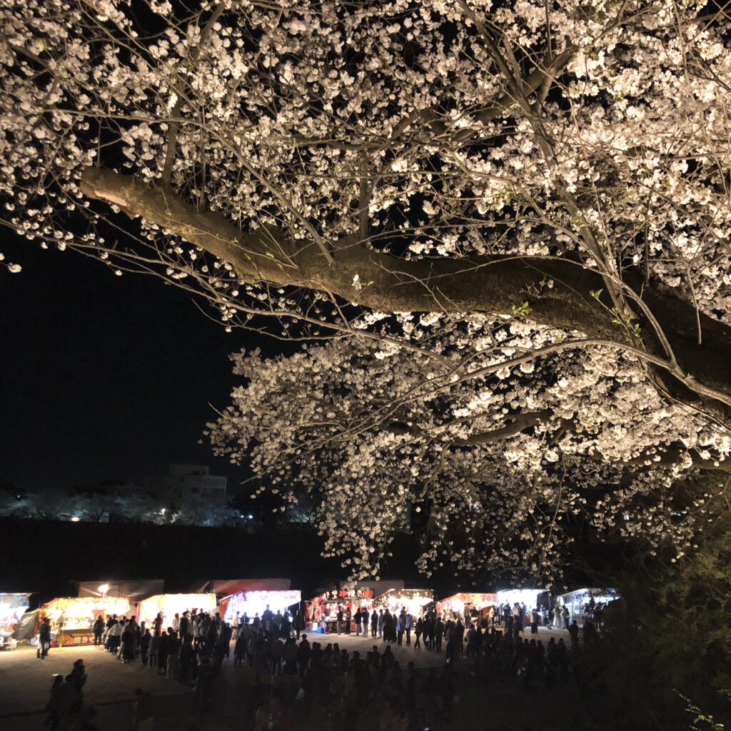 行列ができている屋台